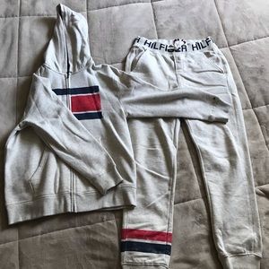 Lightly worn Tommy Hilfiger sweatsuit